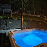 別荘 Jacuzzi Pod Chmurka ジェシュフ